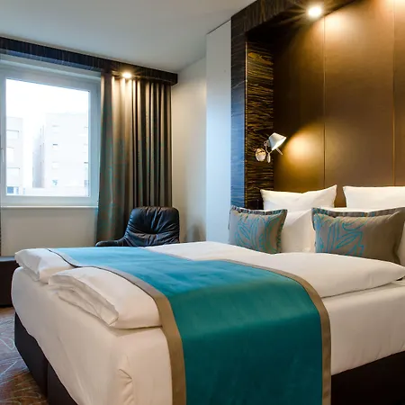 Otel One Berlin-bellevue 3*