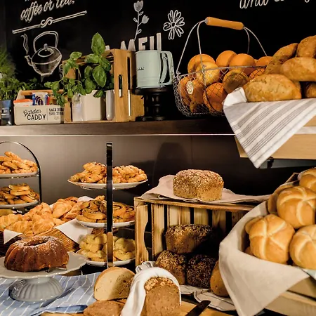 Otel One Berlin-bellevue 3*