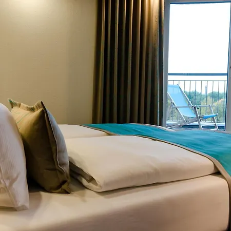 Hotel One Berlin-bellevue 3*